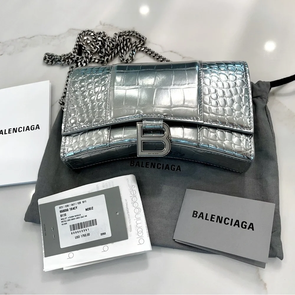 Balenciaga Hourglass Wallet on Chain - New With Tags RRP $1,750 - Picture 2 of 12